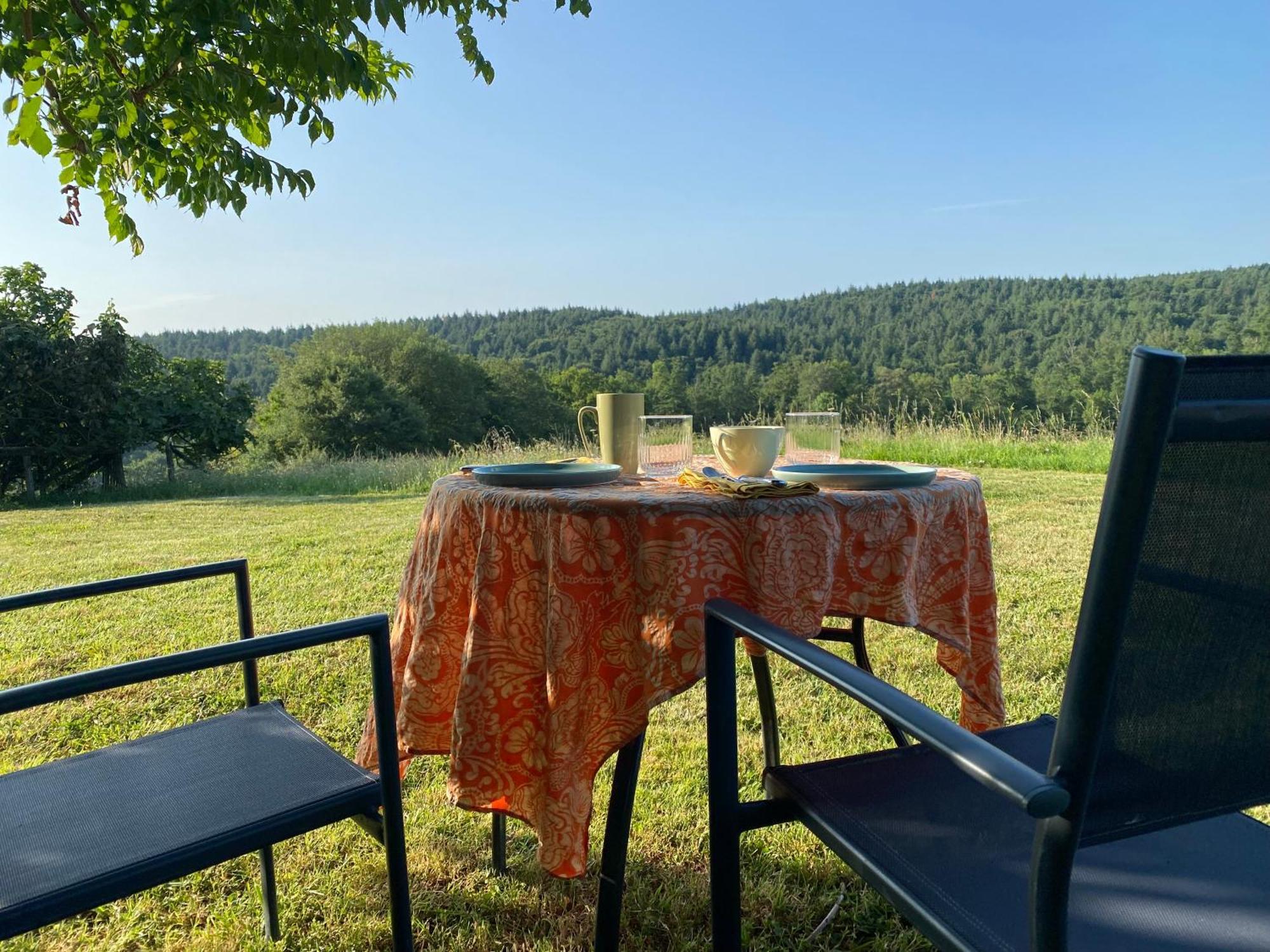 Bed and Breakfast Le Repaire De La Reveuse Saint-Frajou Exteriér fotografie